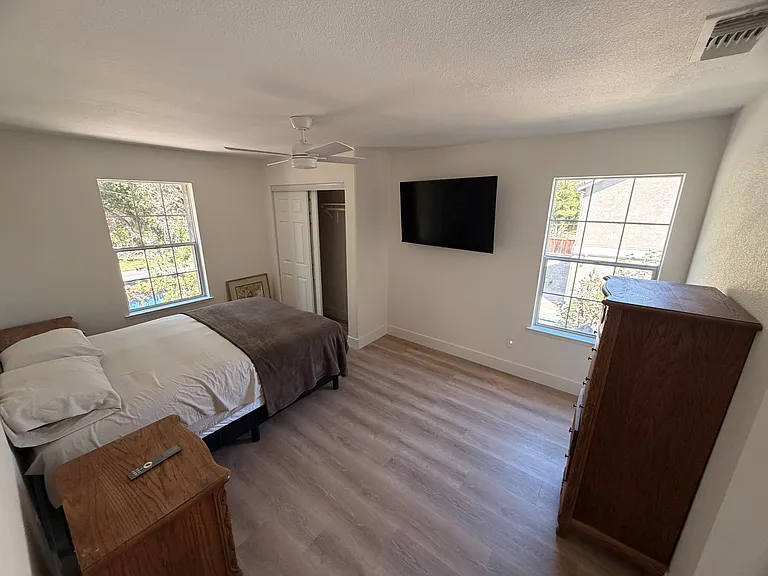 Fully furnished rooms