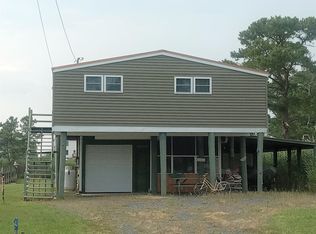 8081 Bull Frog Ln, Chincoteague Island, VA 23336