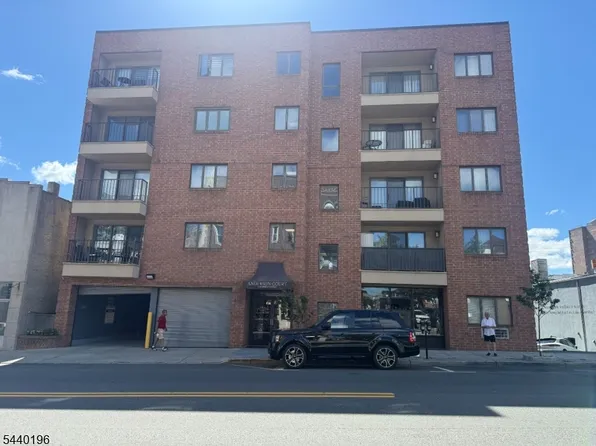 610 Anderson Ave #E, Cliffside Park Boro, NJ 07010