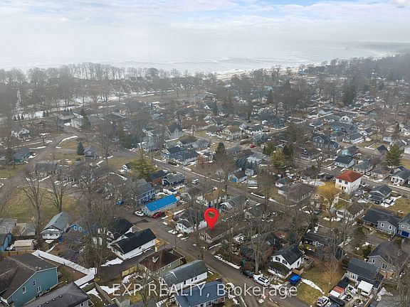 5th image of 240 Lincoln Rd W