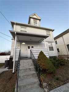 69 Whipple Ave, Cranston, RI, 02920