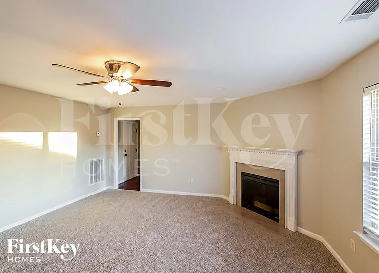 3630 Wind Ridge Ln — Photo 3