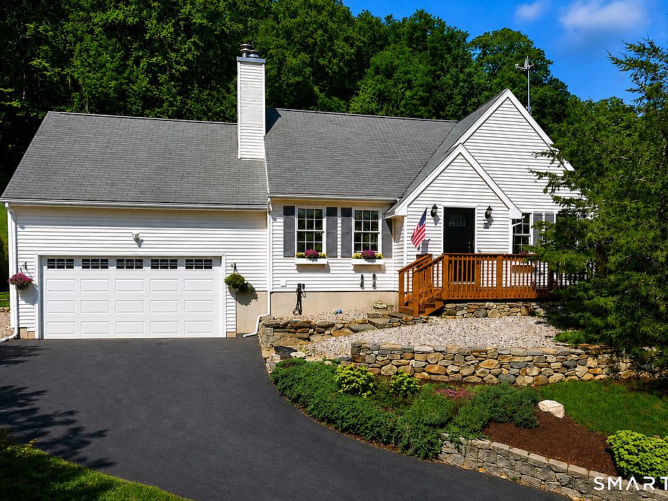 1st image of 61 Claire Hill Road