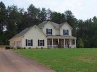 224 Woodlake Dr, Spartanburg, SC 29301