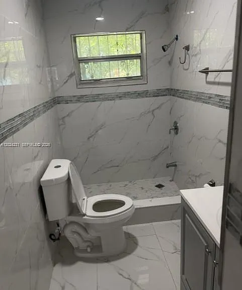 262 NE 55th Ter #0 — Photo 4