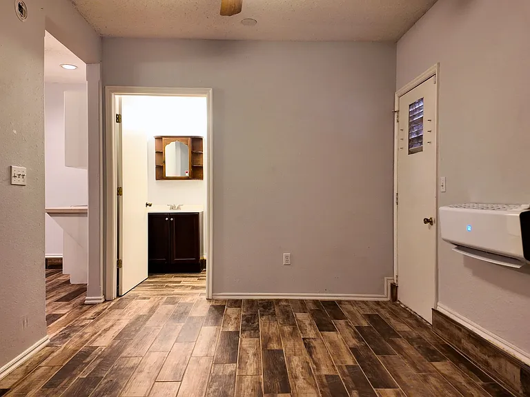 225 N Tunbridge Rd — Photo 34