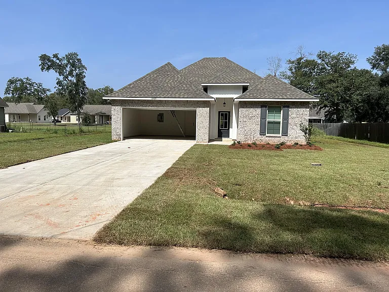20425 Ridgelake Rd — Photo 1