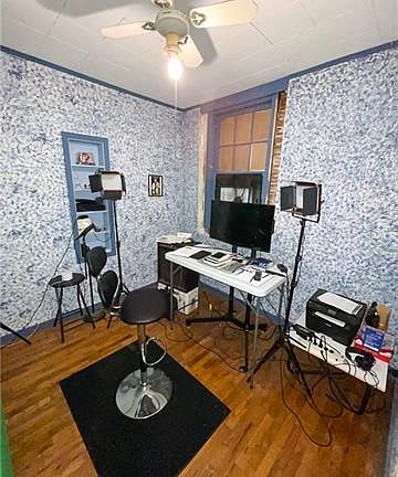 5th image of 6446 N Edison Ave