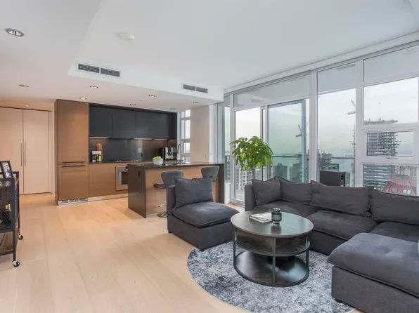 1289 Hornby St #2805, Vancouver, BC V6Z 2H7
