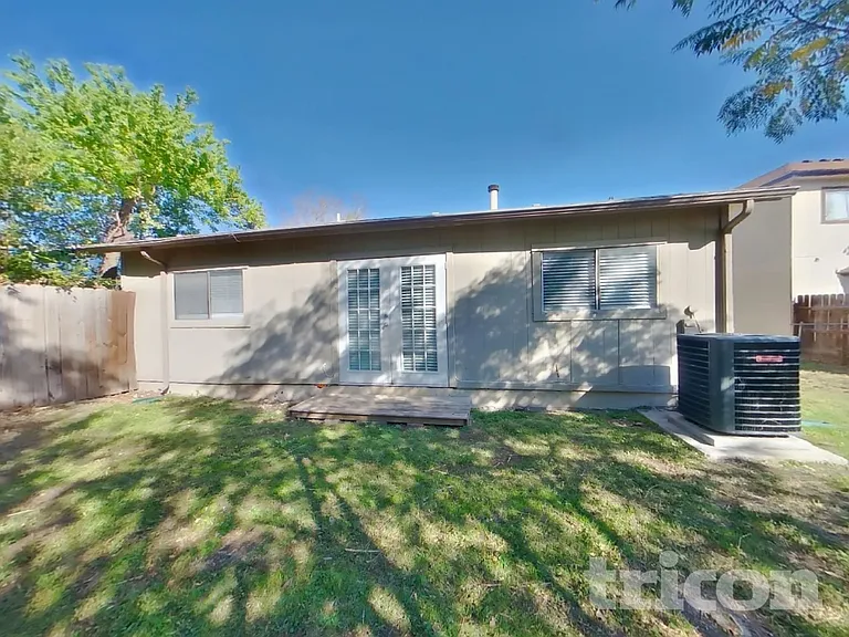 6854 Eden Grove Dr — Photo 18