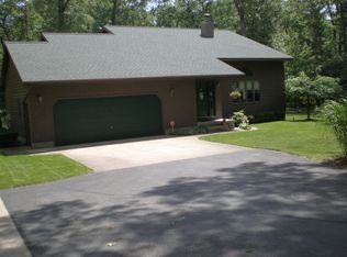6622 Blank Rd, Whitehall, MI 49461