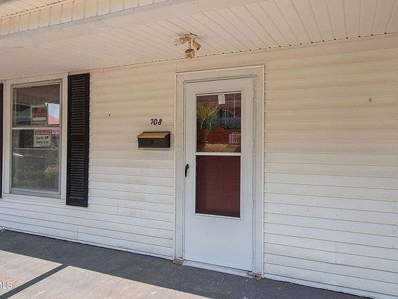 4th image of 708 Portsmouth Ave