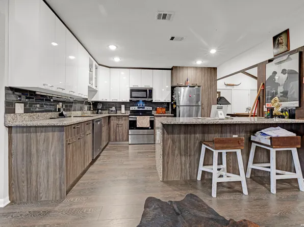 915 Mount Perkins, San Antonio, TX 78213
