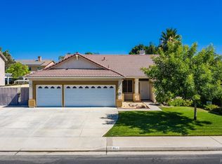 914 W Pepper Dr, Hanford, CA 93230