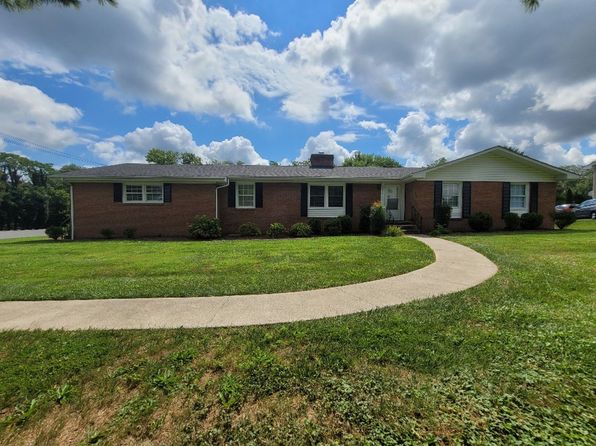 2720 Martinsburg Pike