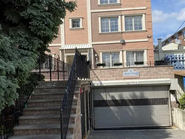 124 68th St APT 306, Guttenberg, NJ 07093
