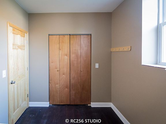 3rd image of 2870 S Throop St #1