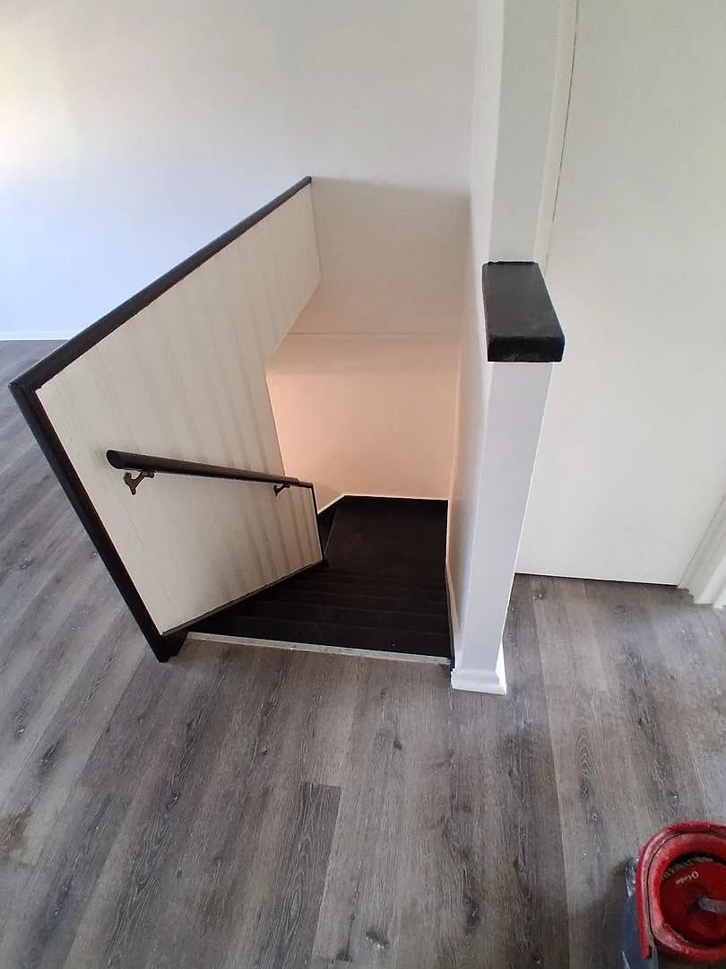 Updated 2 Bedroom Available Now ! — Photo 4