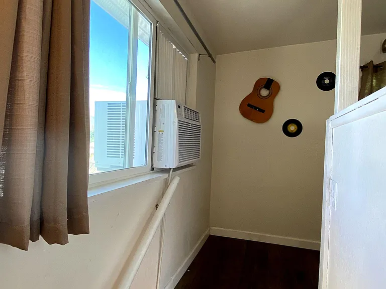 234 S Johnson Ave — Photo 22