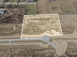 3 Plano Trail Ln, Aurora, IN 47001