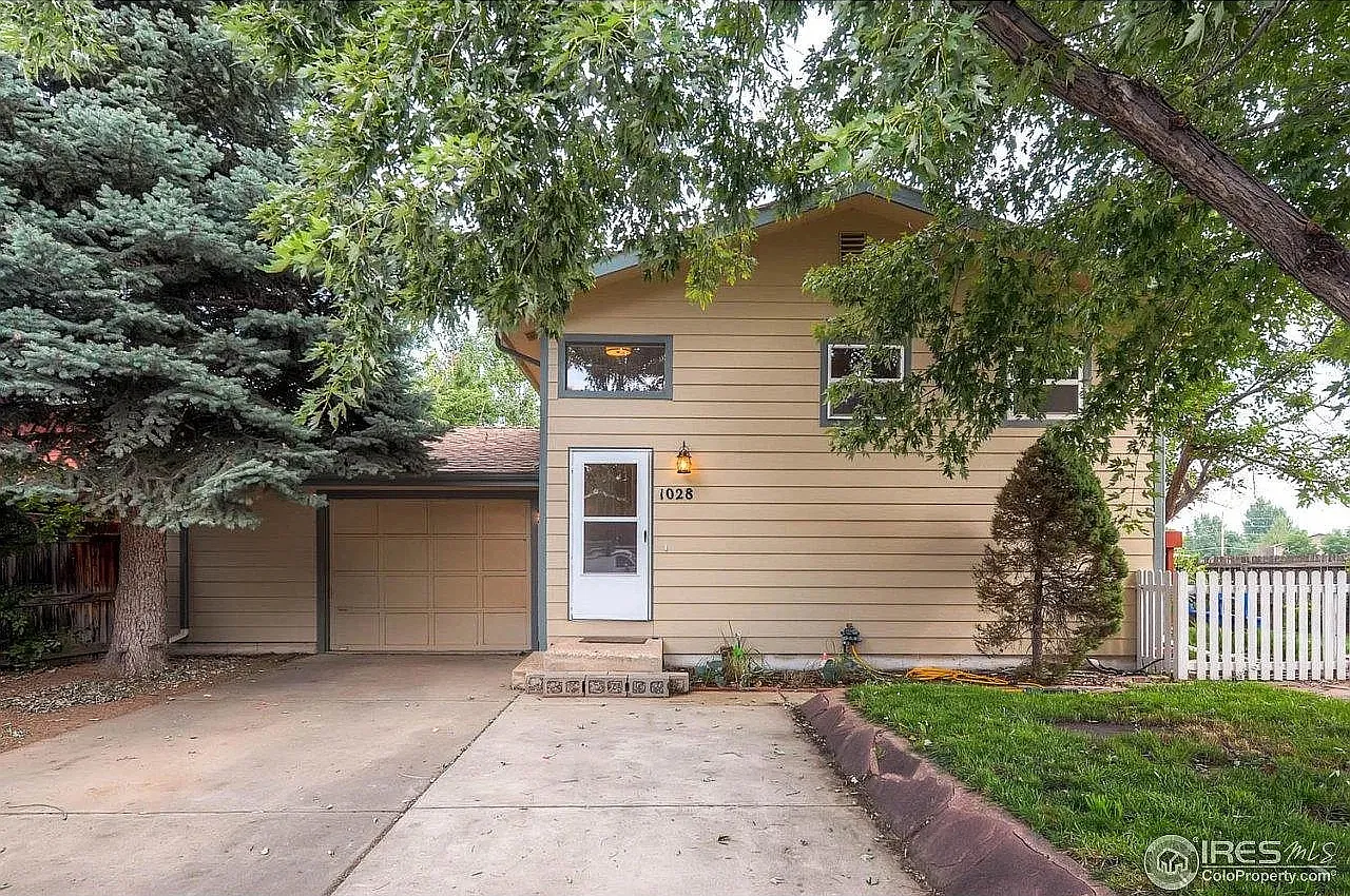 2 bed, 1.5 bath, 1400 sqft, $2,500 — Photo 1