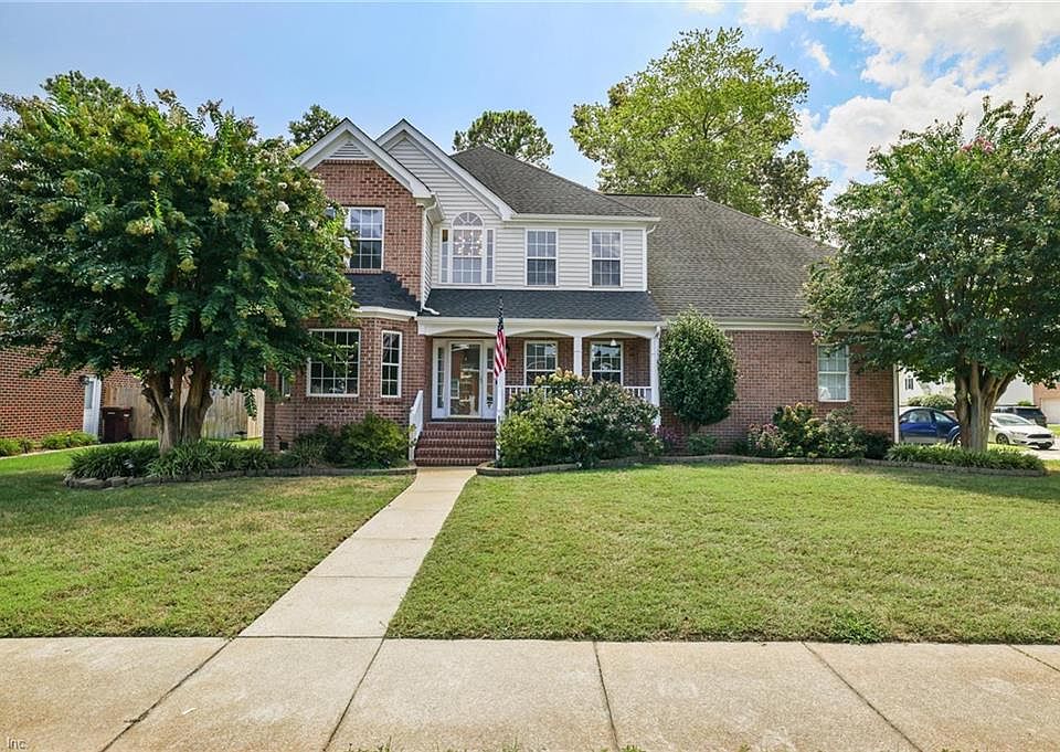 1st image of 909 Sydenham Blvd
