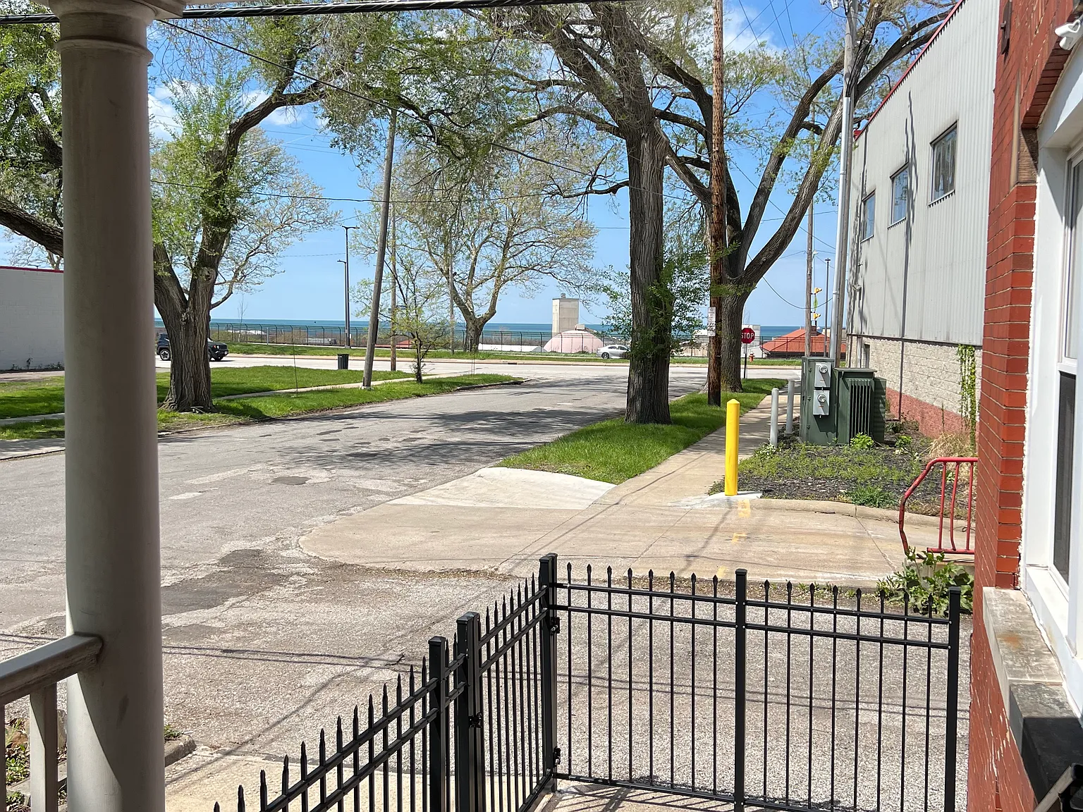 2 bed, 1326 sqft, $1,800 — Photo 2