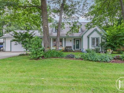 15229 Meadowwood Dr, Grand Haven, MI, 49417