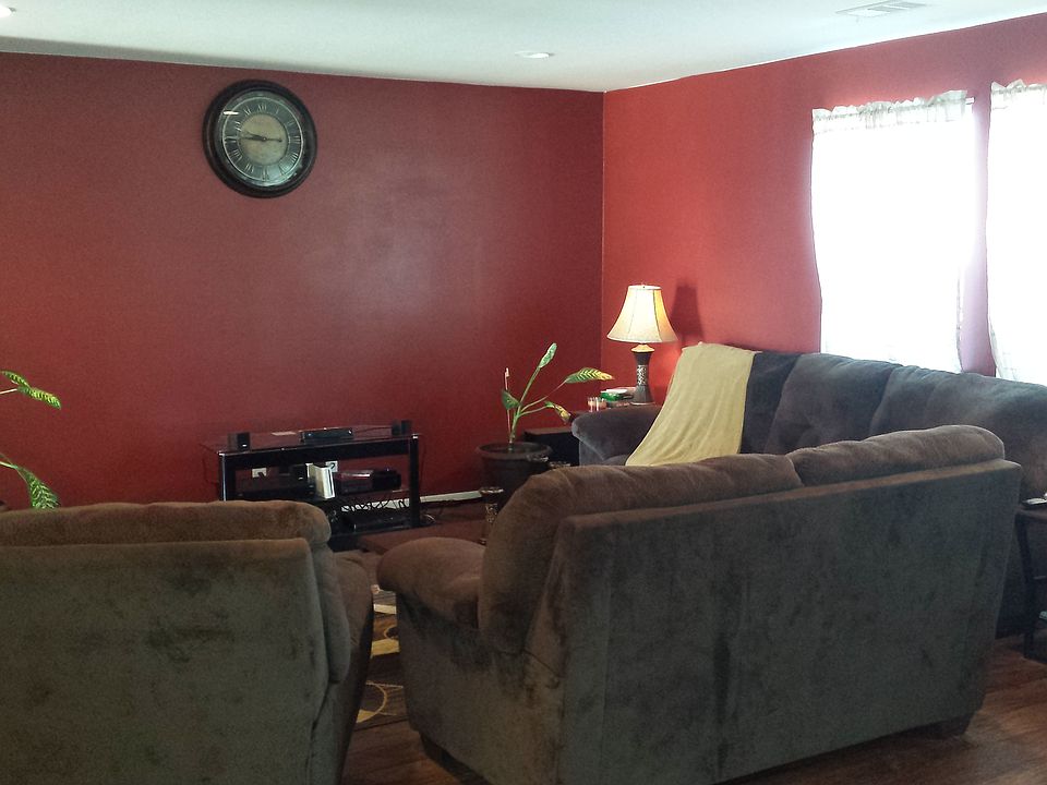 2nd image of 38045 Richeville St