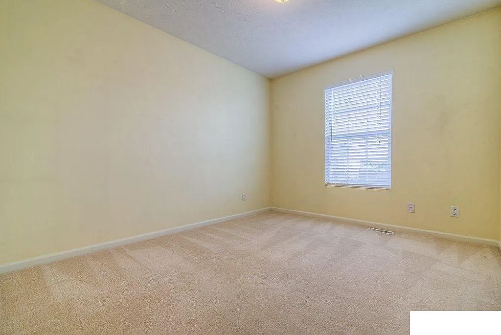 Building Photo - 16129 Cottonwood St