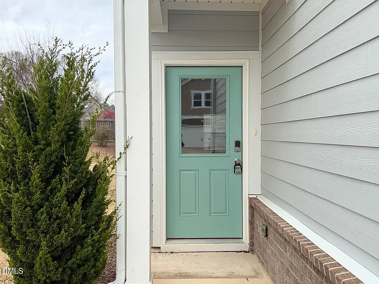 932 Clearhaven Ln — Photo 3