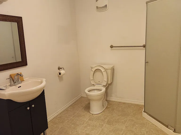 1297 Kettering Dr — Photo 6