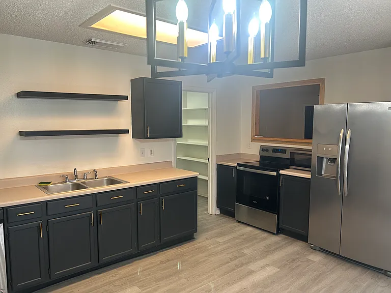 15519 Legend Springs Dr — Photo 5