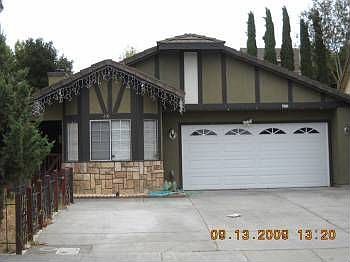 1st image of 479 Whitney Ave