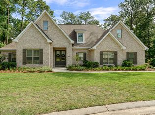 63 Brookhollow Blvd, Hattiesburg, MS 39402