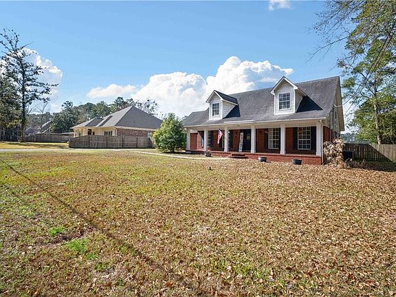 2nd image of 3112 Riviere Du Chien Loop W