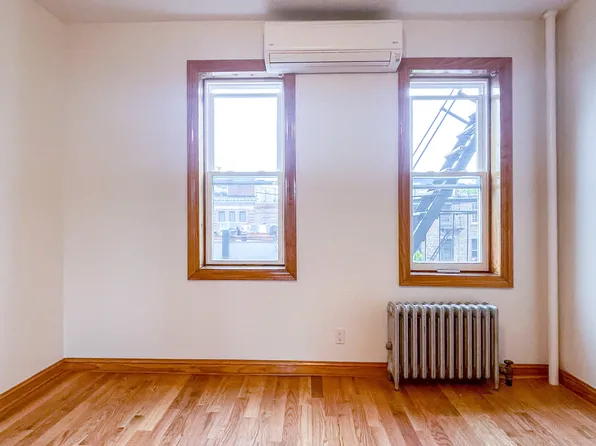 224 Pacific Street image 10 of 13