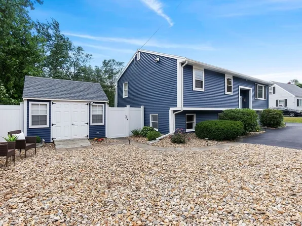 394 Lowell St, Peabody, MA 01960