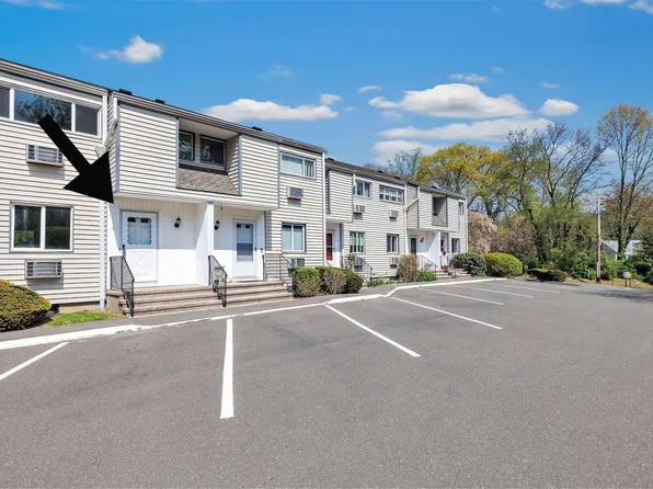 16 Donna Drive APT 6, Norwalk, CT 06854