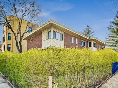 8944 Skokie Blvd #B, Skokie, IL, 60077