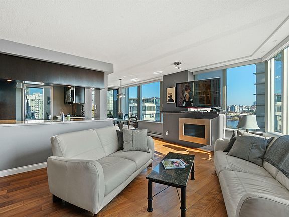 5th image of 1383 Marinaside Cres #1003