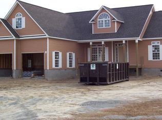 205 Bluewater Cove Cpe, Carteret, NC 28584