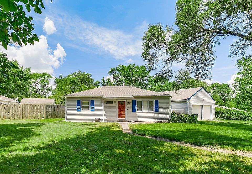 1st image of 2216 Normandy Ln