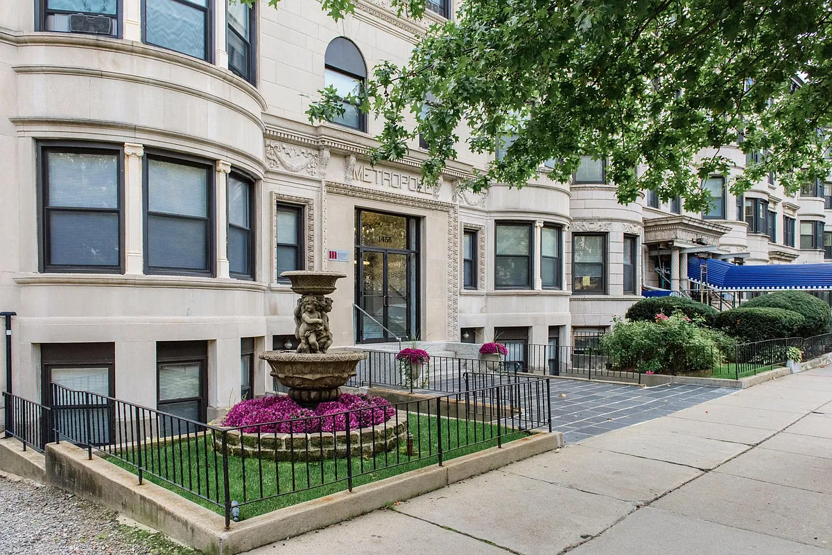 Building Photo - 1455 Beacon Street