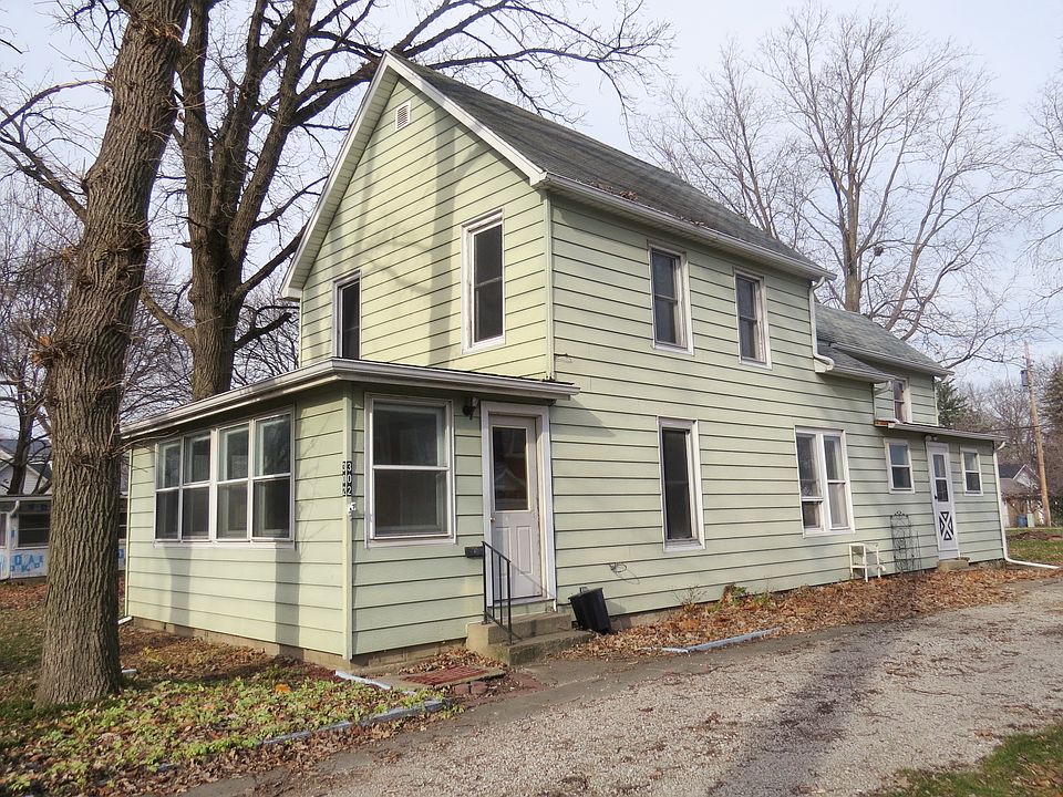 1st image of 302 W Ash St