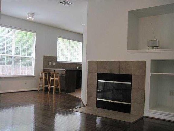 3rd image of 8518 Cahill Dr APT 15