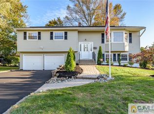 6 Wellington Rd, East Brunswick, NJ 08816