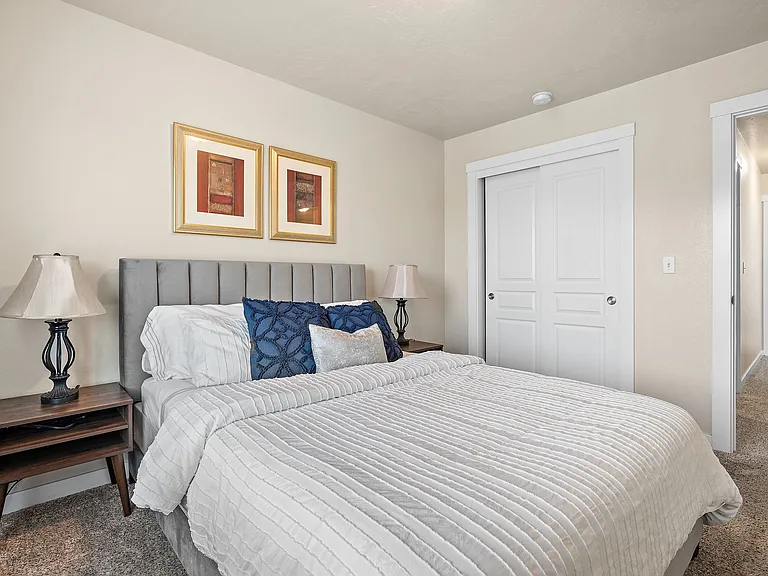 663 W Archerfield St — Photo 30