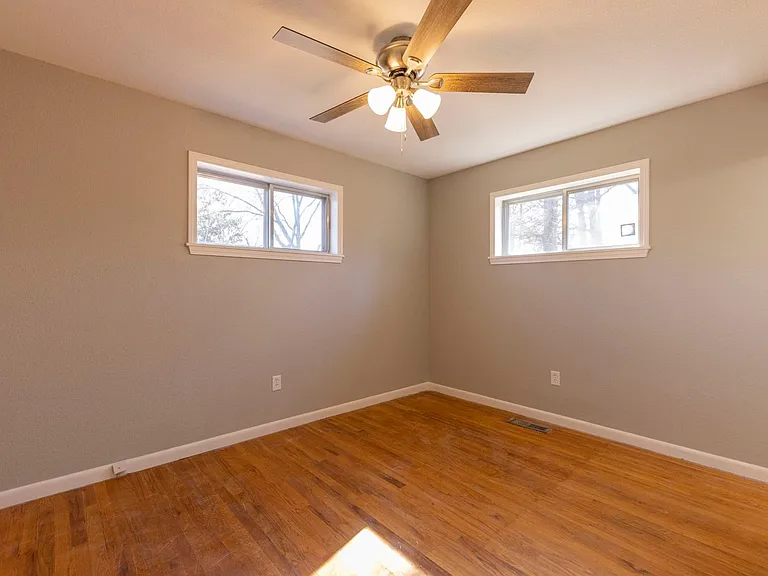 1809 W Center Ave — Photo 27