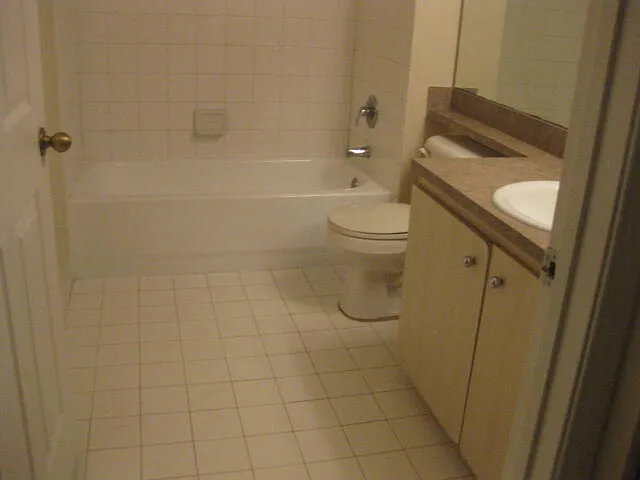 620 SW 111th Ave #103 — Photo 9